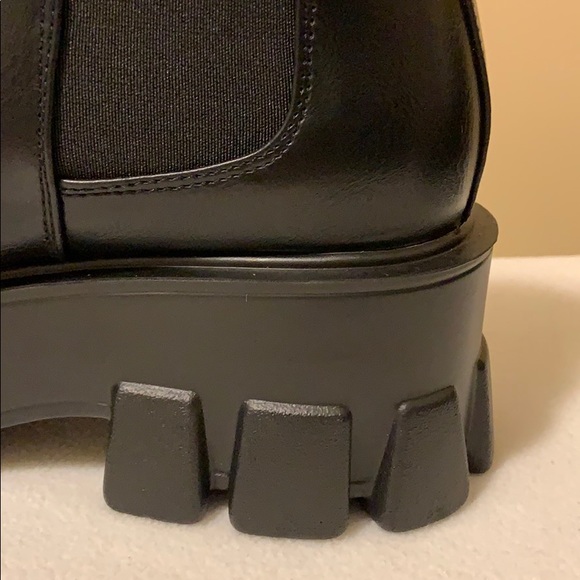 NASTY GAL Cleat Platform Boots - Picture 4 of 4